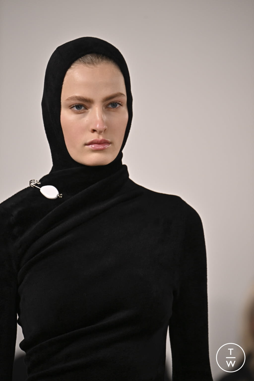 Fashion Week New York Fall/Winter 2022 look 29 from the Proenza Schouler collection womenswear accessories