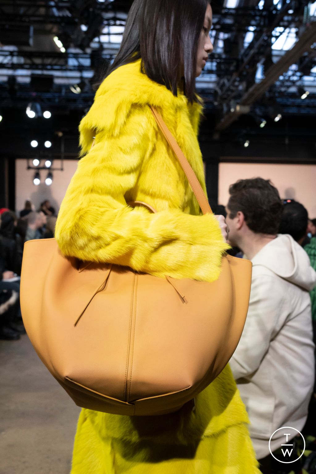 Fashion Week New York Fall/Winter 2023 look 4 from the Proenza Schouler collection womenswear accessories