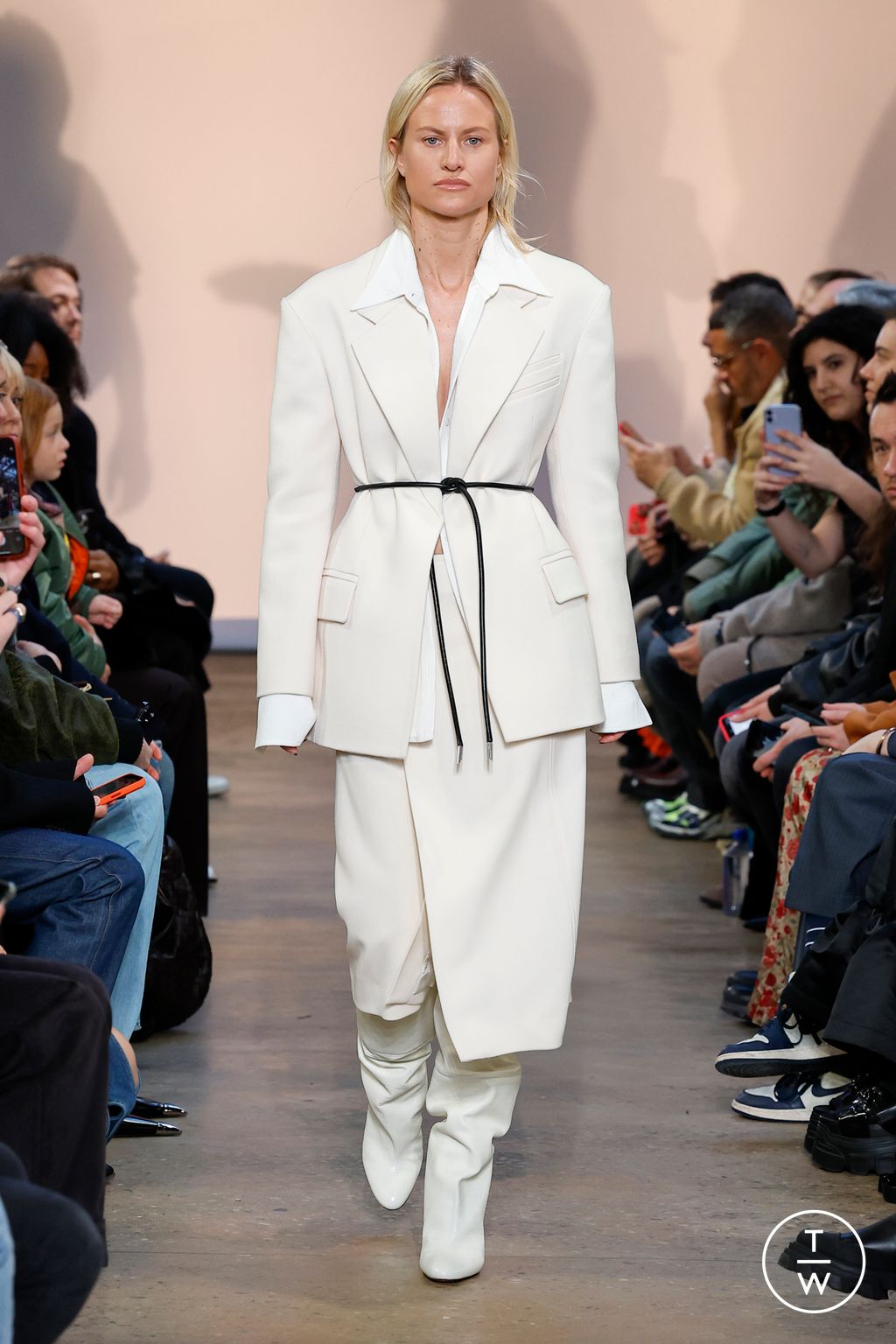 Fashion Week New York Fall/Winter 2023 look 7 from the Proenza Schouler collection womenswear