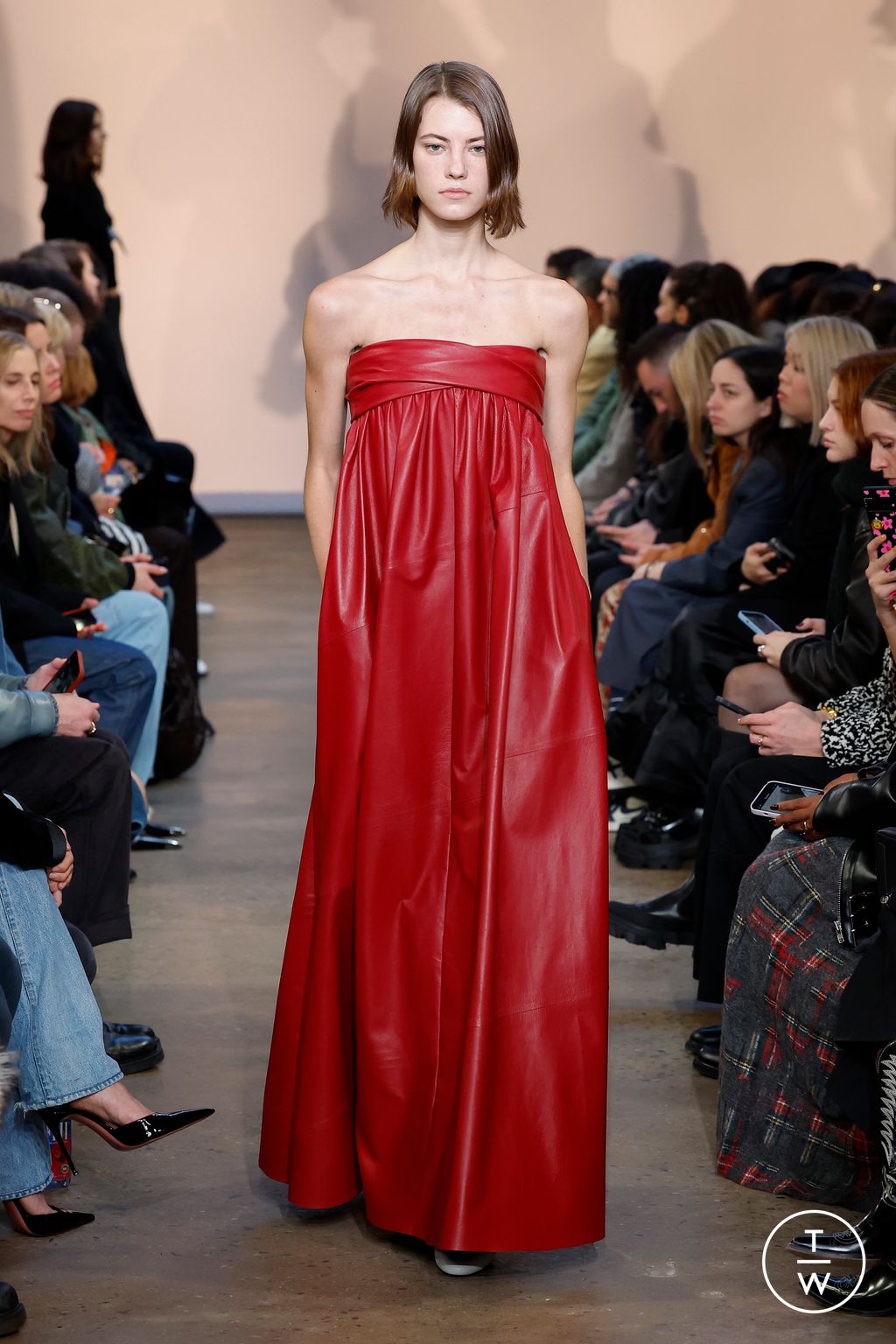 Fashion Week New York Fall/Winter 2023 look 25 from the Proenza Schouler collection womenswear