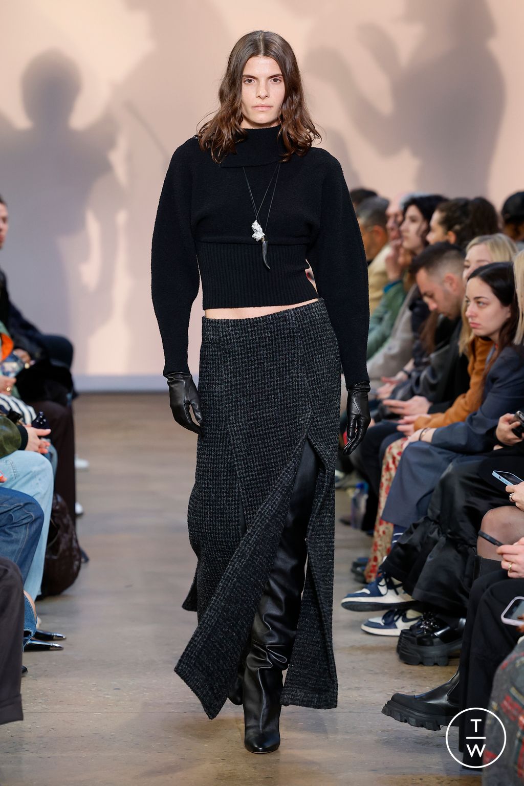Fashion Week New York Fall/Winter 2023 look 26 from the Proenza Schouler collection womenswear