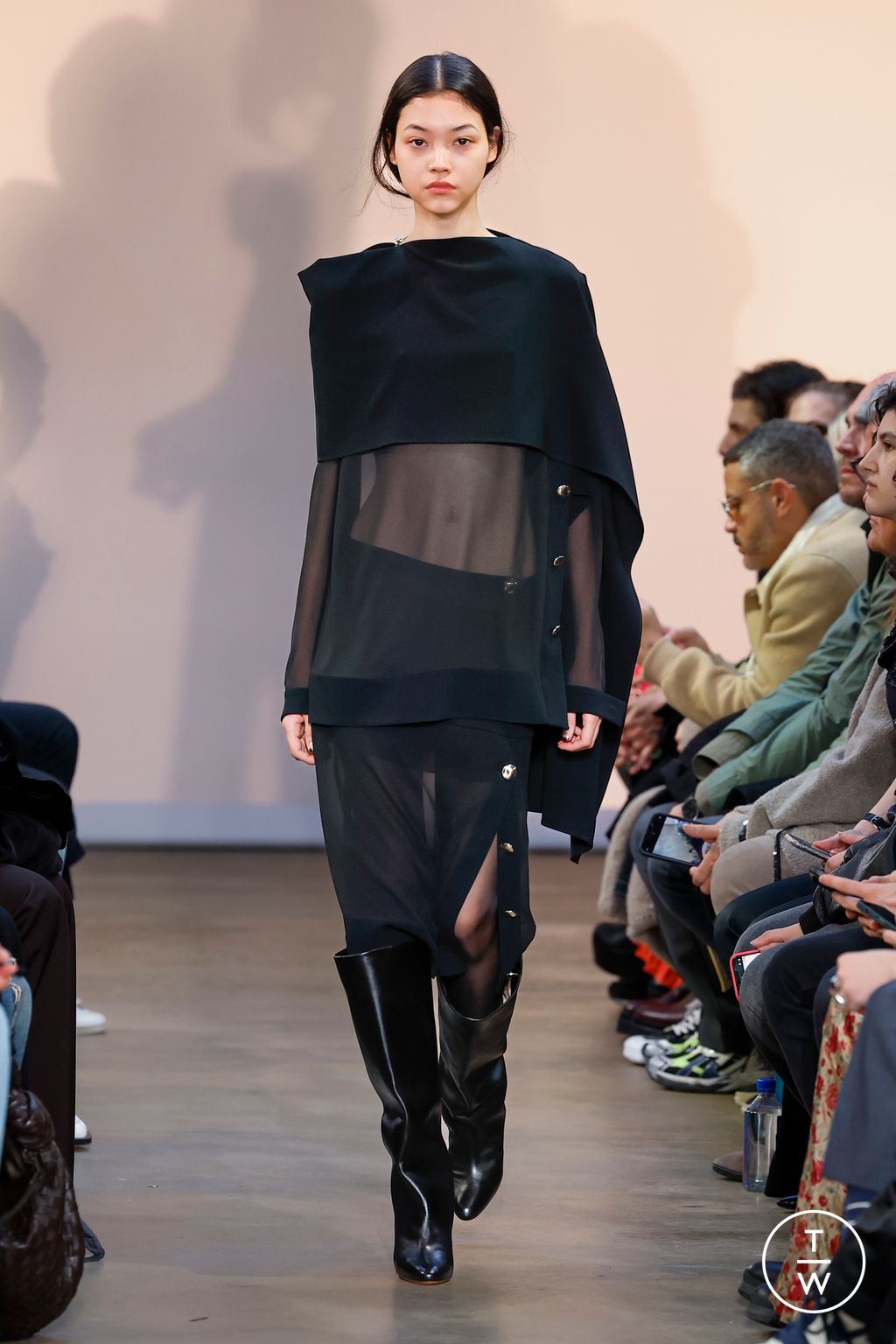Fashion Week New York Fall/Winter 2023 look 30 from the Proenza Schouler collection womenswear