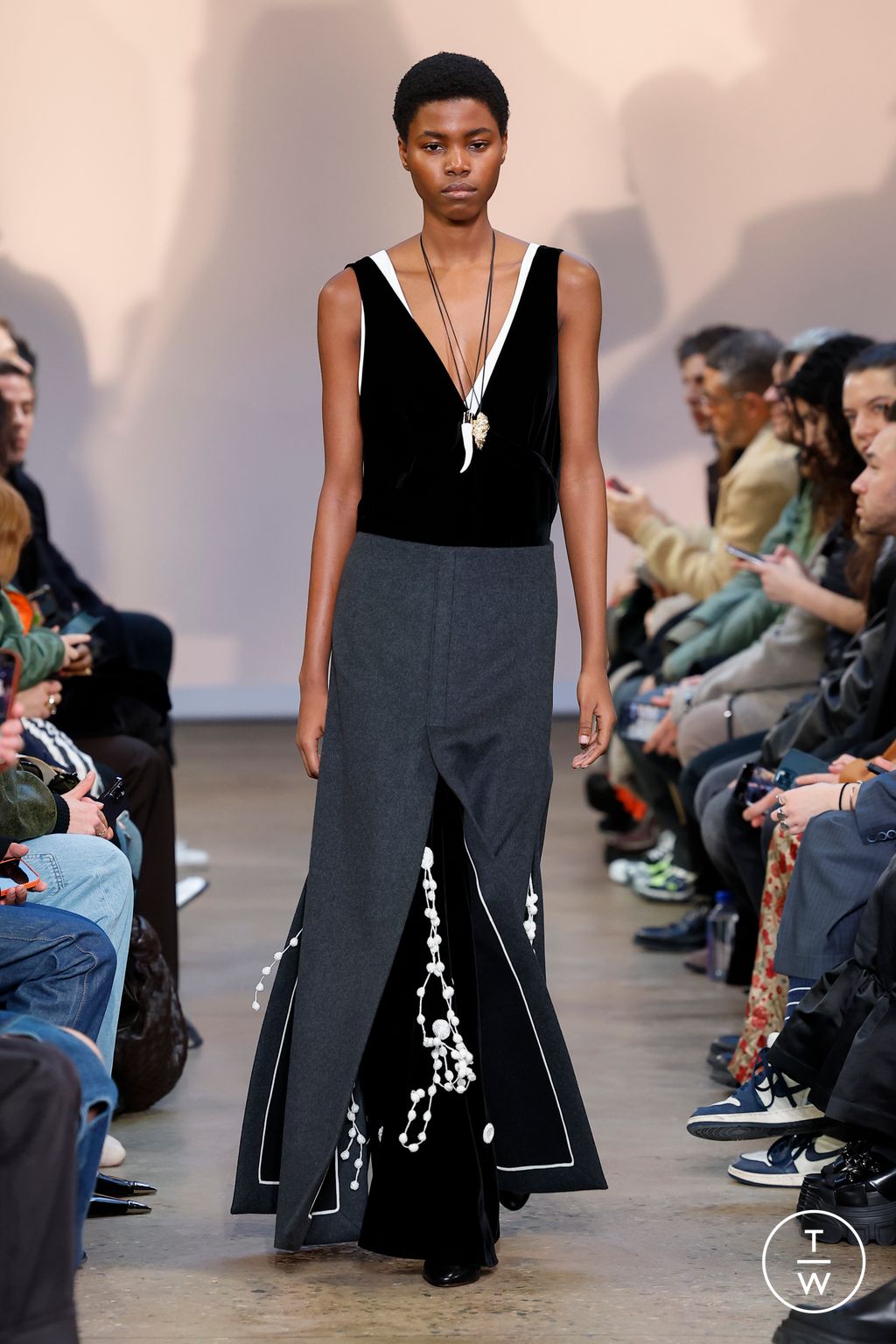 Fashion Week New York Fall/Winter 2023 look 38 from the Proenza Schouler collection 女装