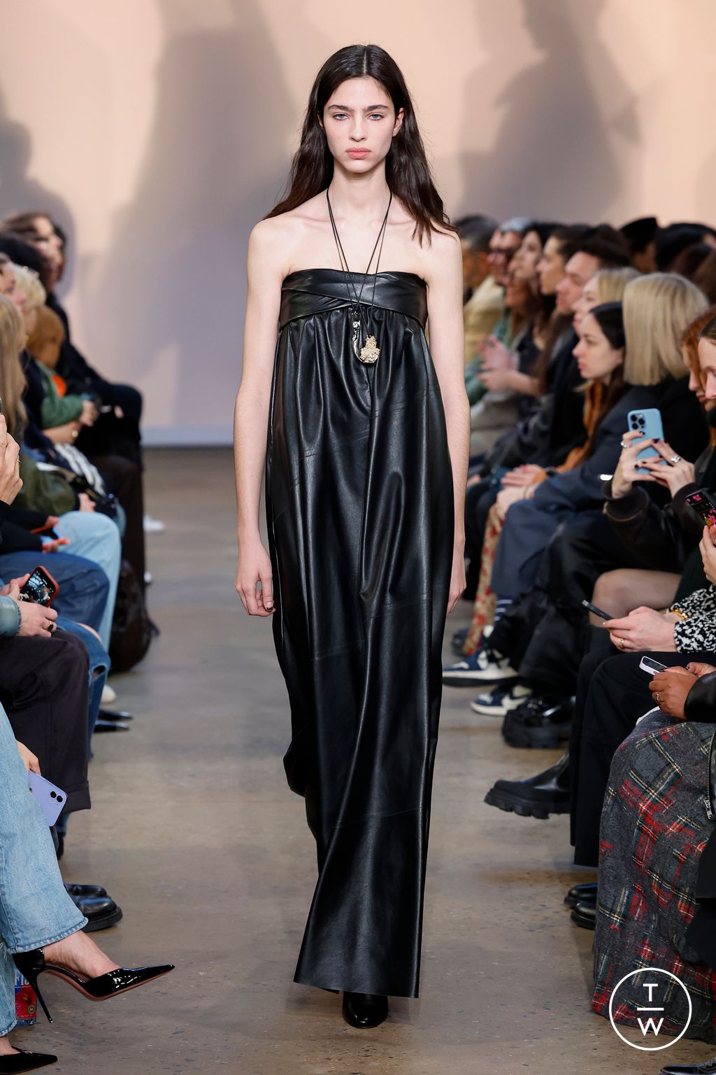 Fashion Week New York Fall/Winter 2023 look 39 from the Proenza Schouler collection womenswear