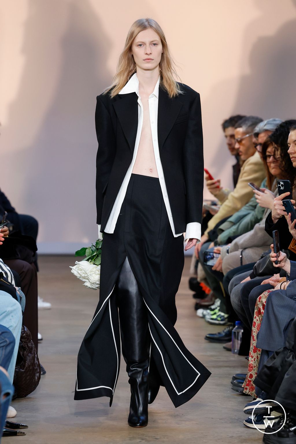 Fashion Week New York Fall/Winter 2023 look 40 from the Proenza Schouler collection womenswear