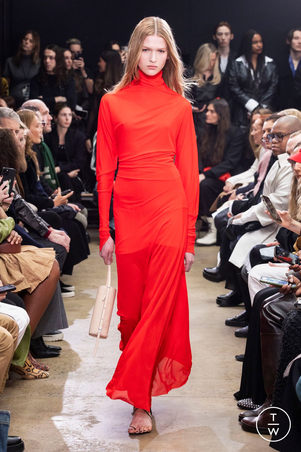Fashion Week New York Fall/Winter 2024 look 15 from the Proenza Schouler collection womenswear