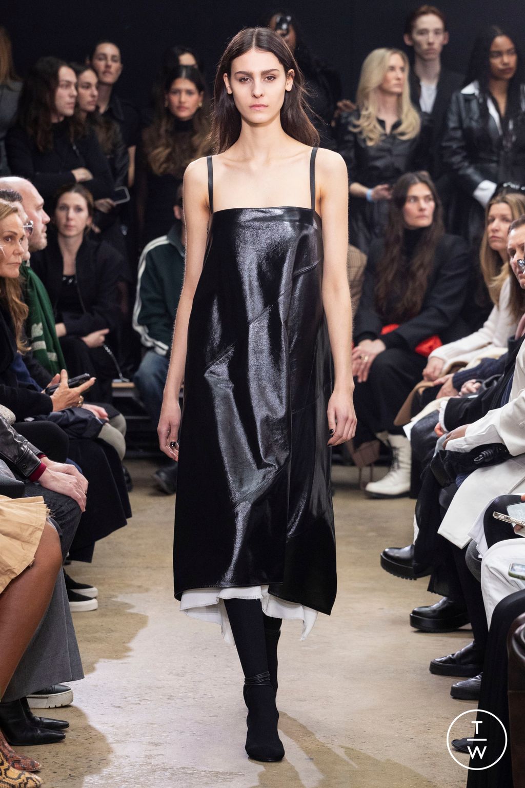 Fashion Week New York Fall/Winter 2024 look 17 from the Proenza Schouler collection womenswear