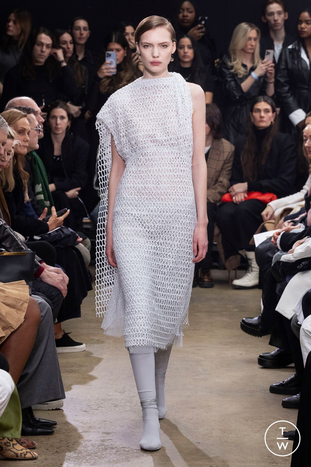 Fashion Week New York Fall/Winter 2024 look 27 from the Proenza Schouler collection womenswear