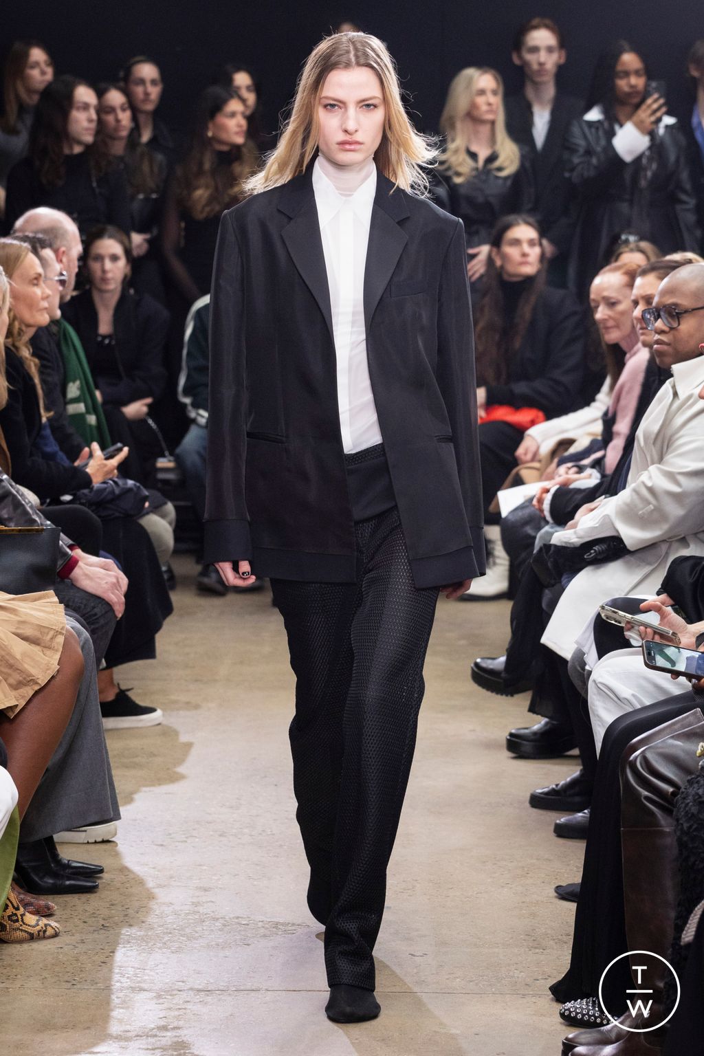 Fashion Week New York Fall/Winter 2024 look 28 from the Proenza Schouler collection womenswear