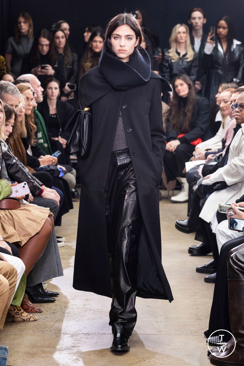 Fashion Week New York Fall/Winter 2024 look 3 de la collection Proenza Schouler womenswear