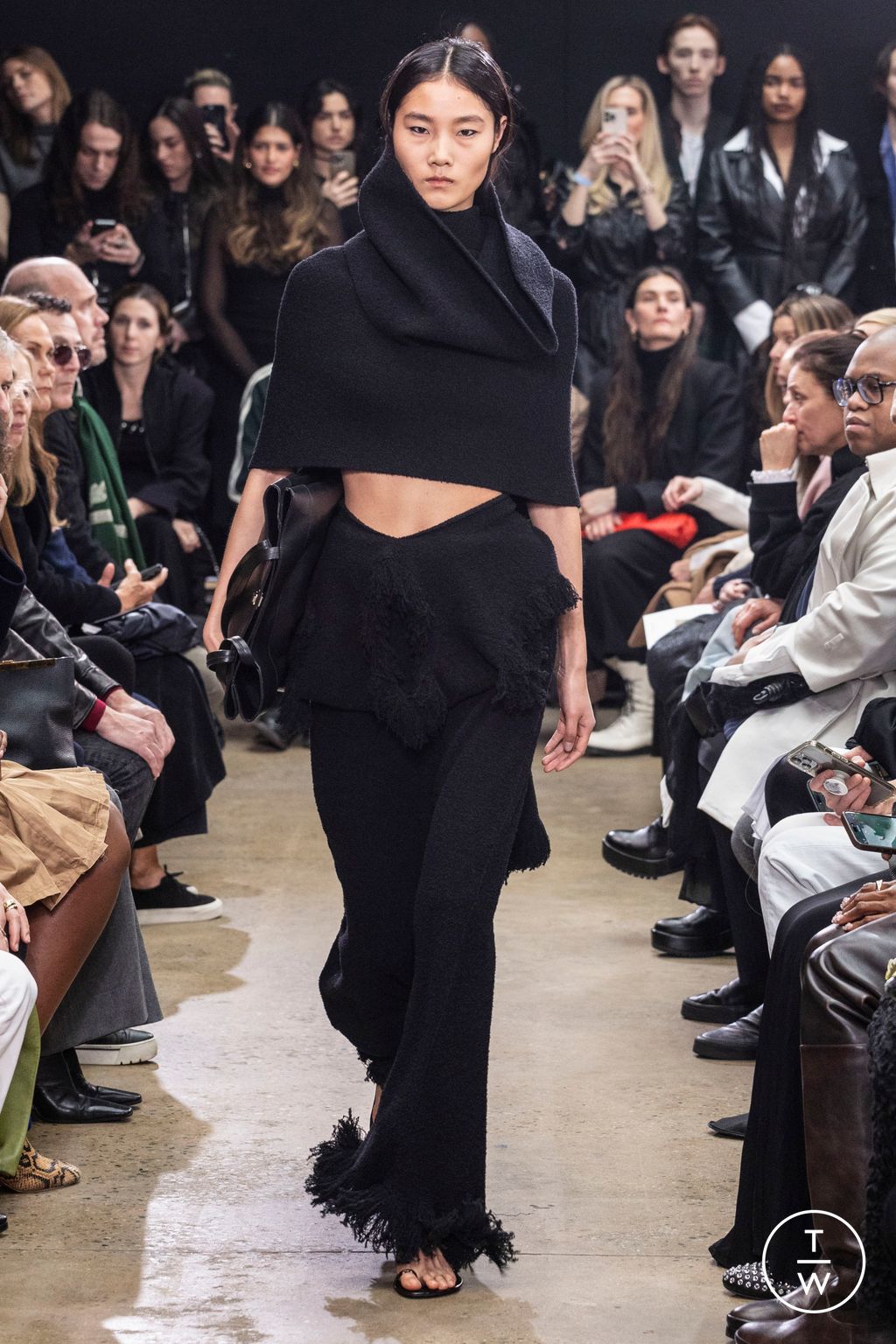 Fashion Week New York Fall/Winter 2024 look 38 from the Proenza Schouler collection 女装