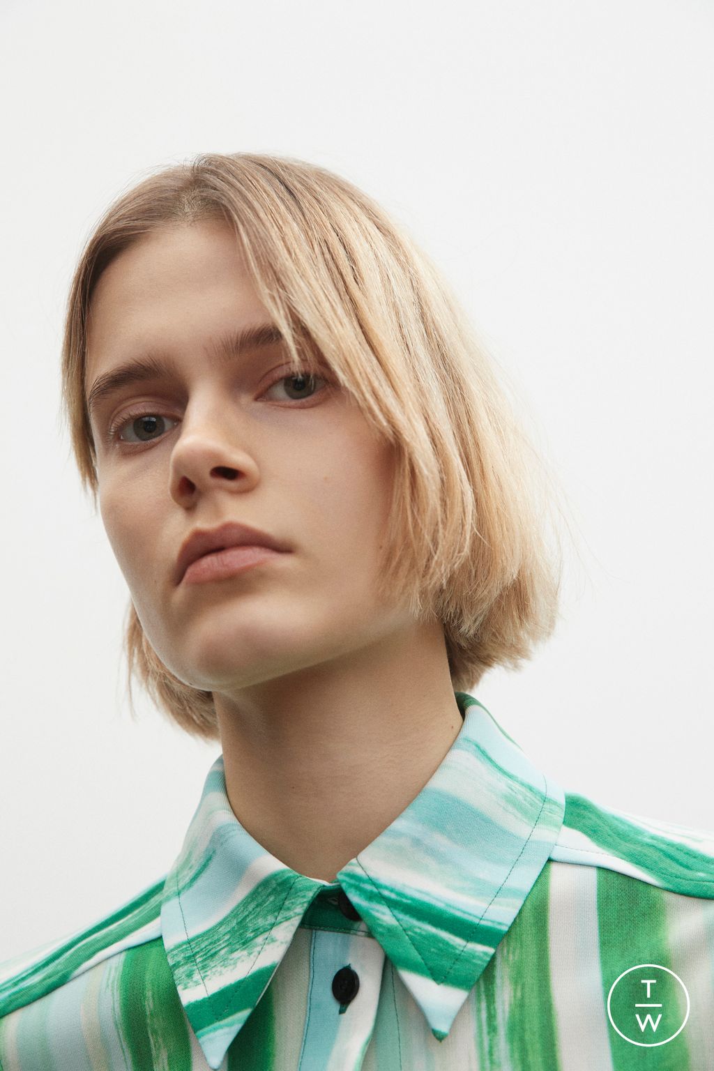 Fashion Week New York Pre-Fall 2023 look 24 from the Proenza Schouler collection womenswear