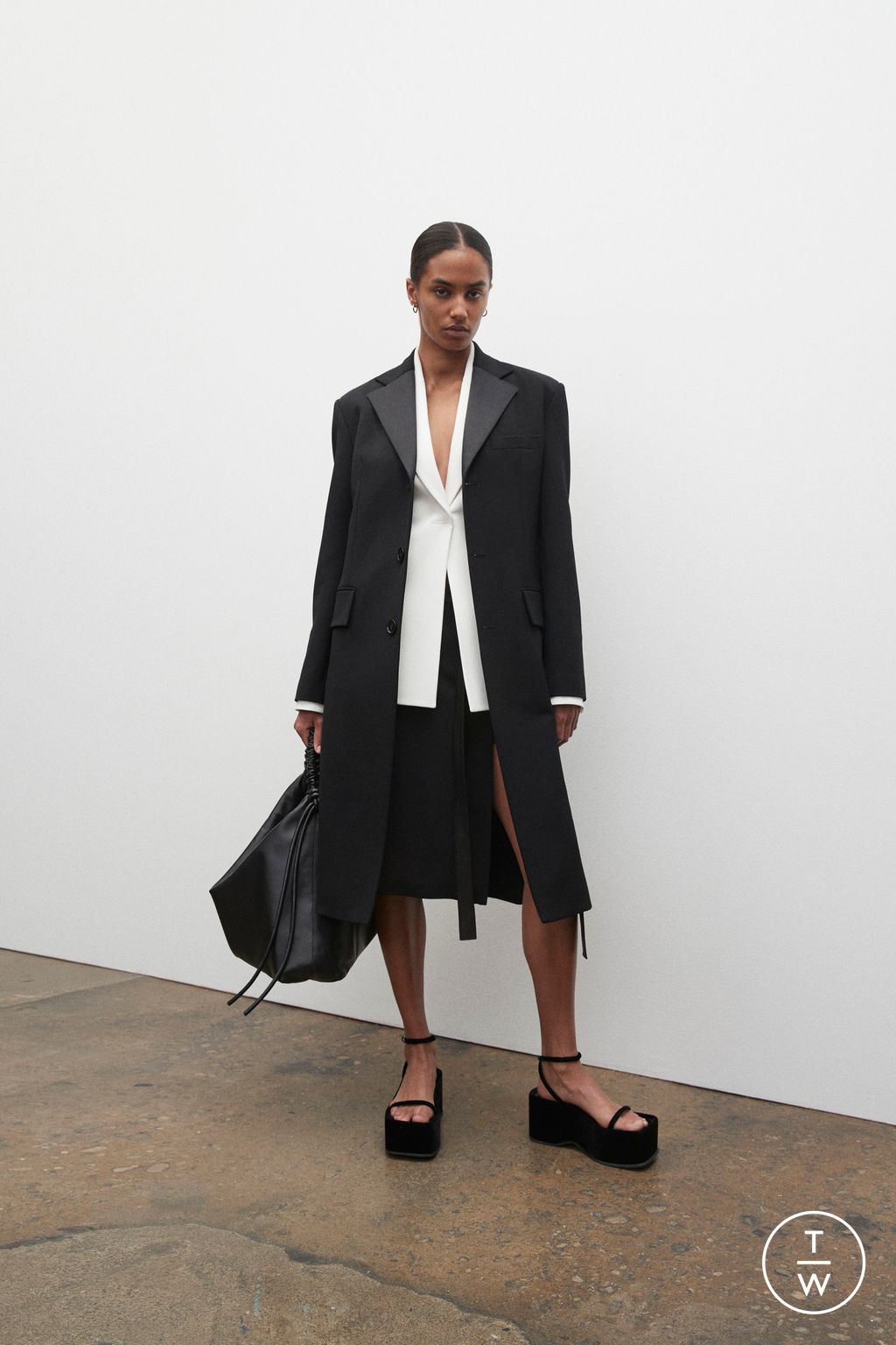 Fashion Week New York Pre-Fall 2023 look 3 from the Proenza Schouler collection womenswear