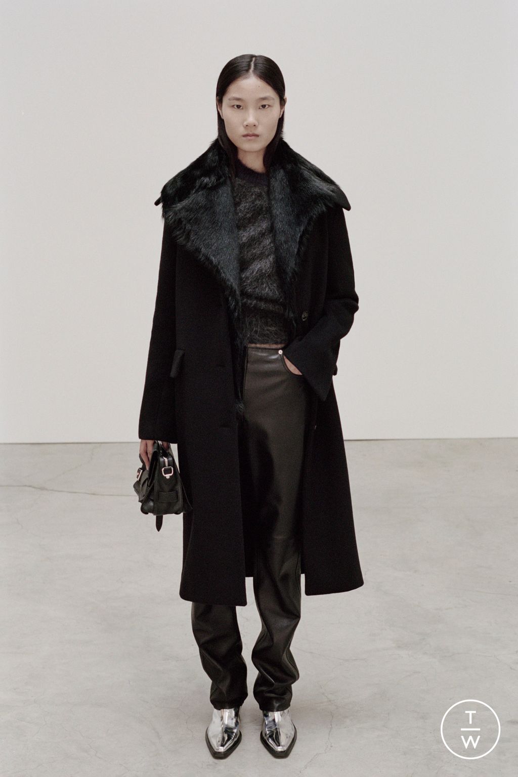 Fashion Week New York Resort 2024 look 11 from the Proenza Schouler collection 女装