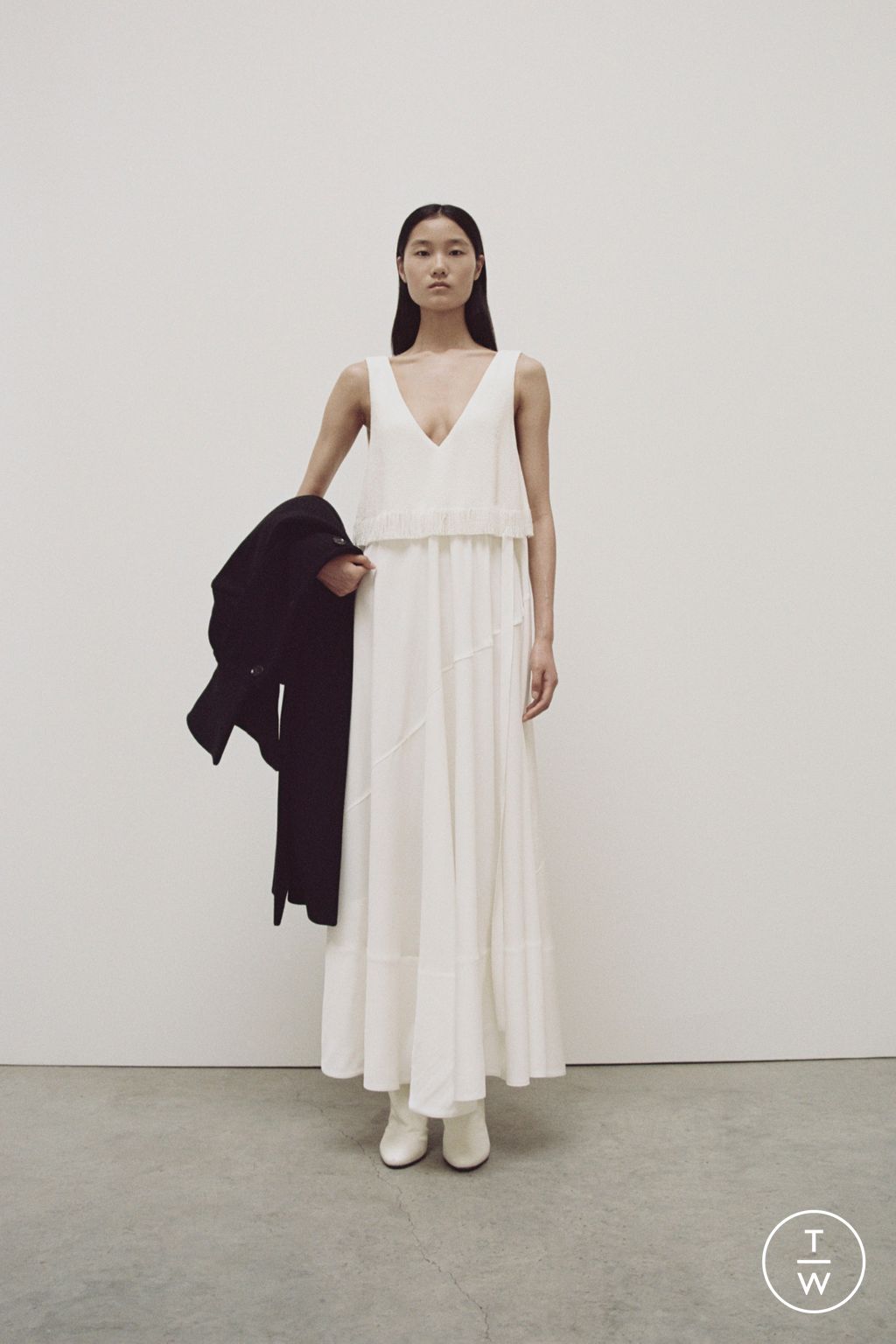Fashion Week New York Resort 2024 look 23 from the Proenza Schouler collection 女装
