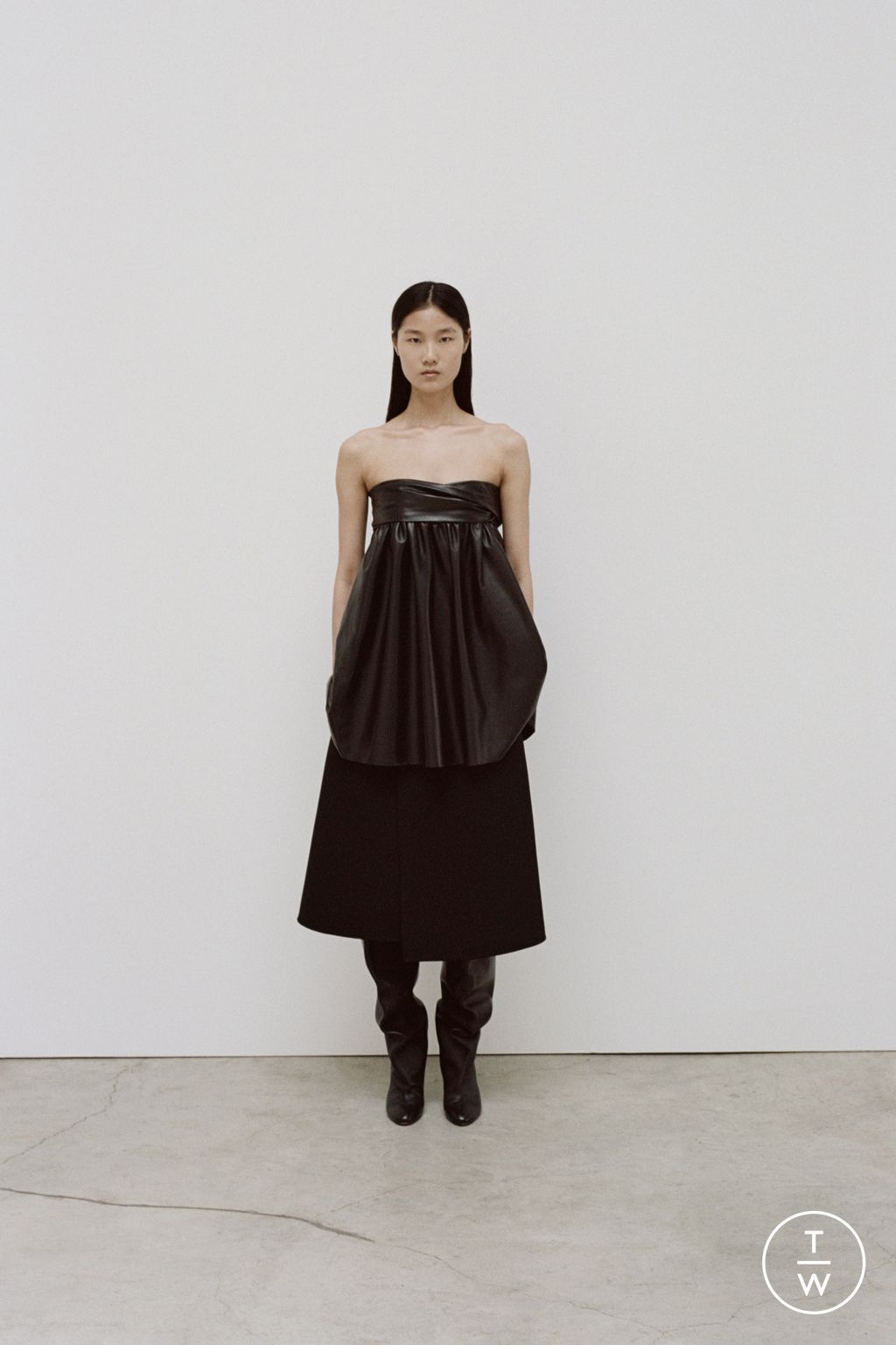 Fashion Week New York Resort 2024 look 26 from the Proenza Schouler collection 女装