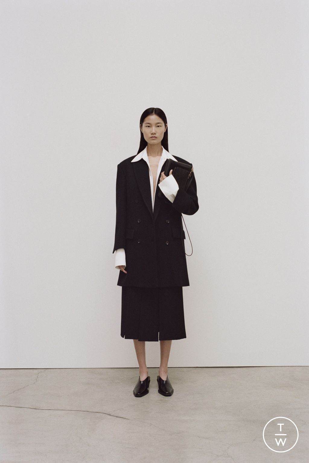 Fashion Week New York Resort 2024 look 4 from the Proenza Schouler collection womenswear