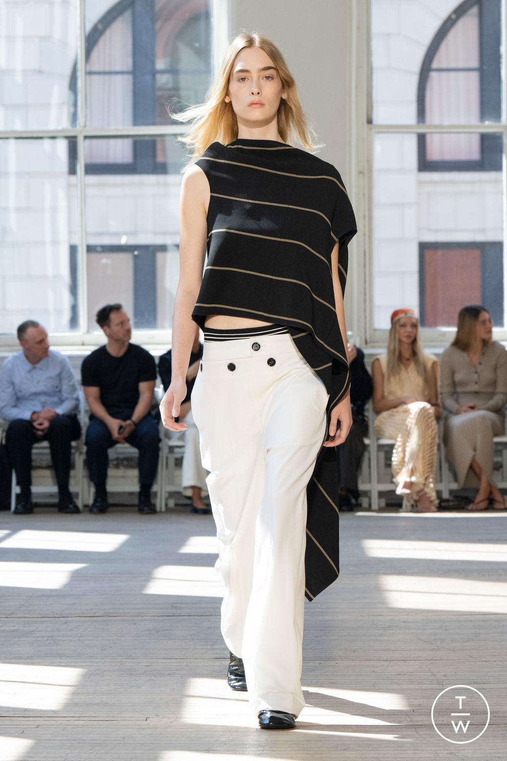 Fashion Week New York Spring/Summer 2025 look 1 from the Proenza Schouler collection womenswear