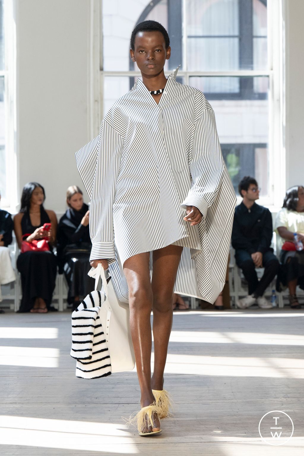 Fashion Week New York Spring/Summer 2025 look 2 from the Proenza Schouler collection womenswear