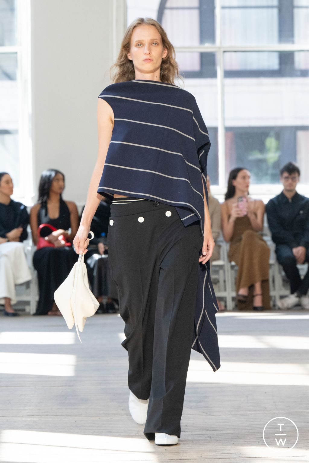 Fashion Week New York Spring-Summer 2025 look 7 from the Proenza Schouler collection womenswear