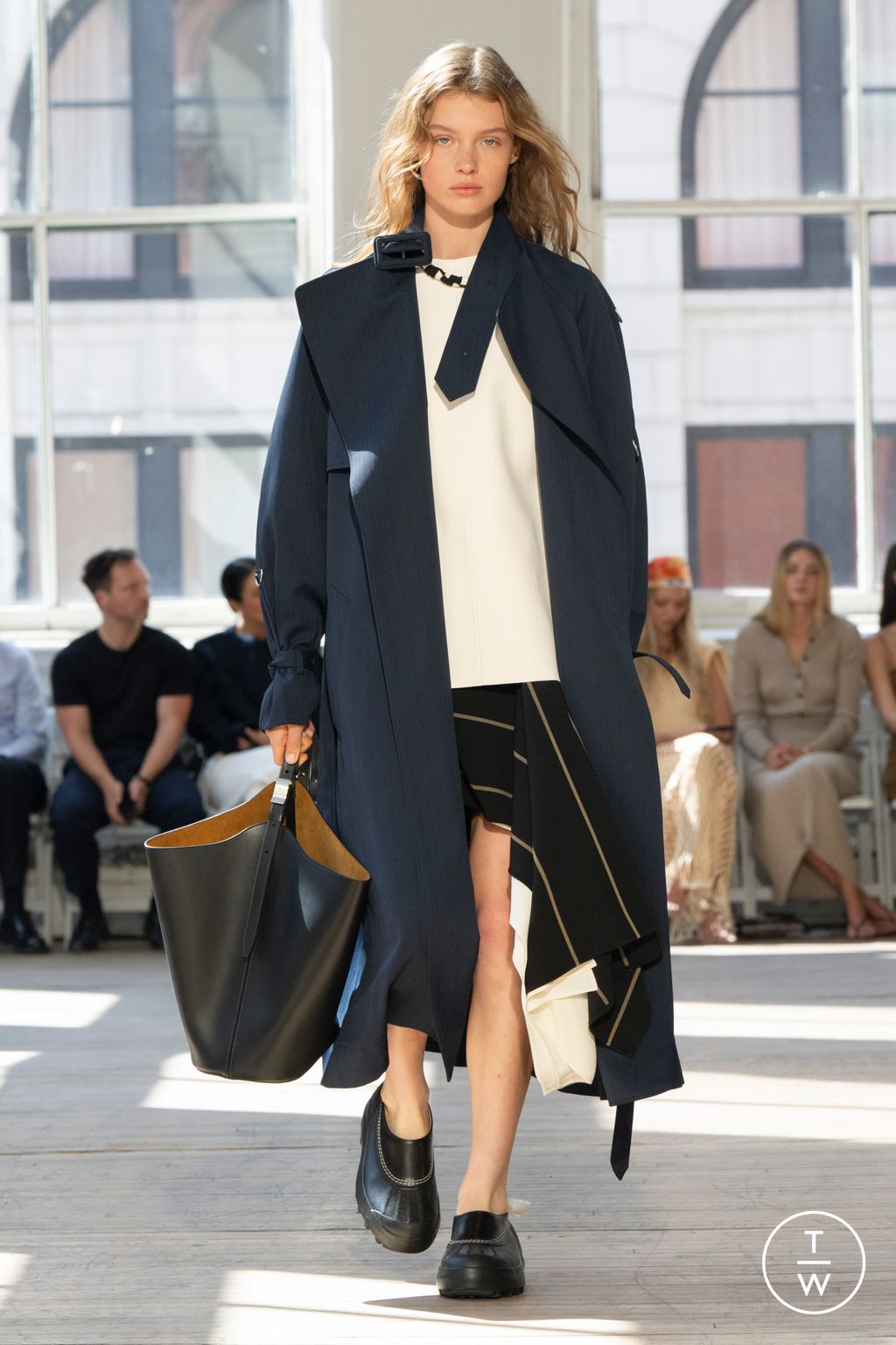 Fashion Week New York Spring/Summer 2025 look 18 from the Proenza Schouler collection womenswear