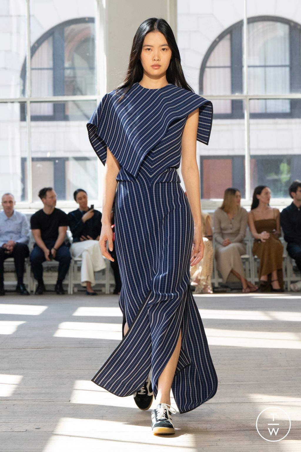 Fashion Week New York Spring/Summer 2025 look 19 from the Proenza Schouler collection womenswear