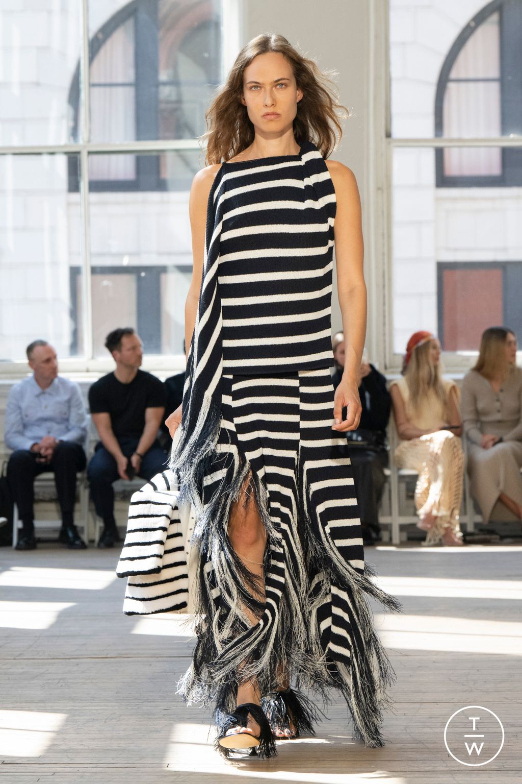Fashion Week New York Spring/Summer 2025 look 22 from the Proenza Schouler collection womenswear