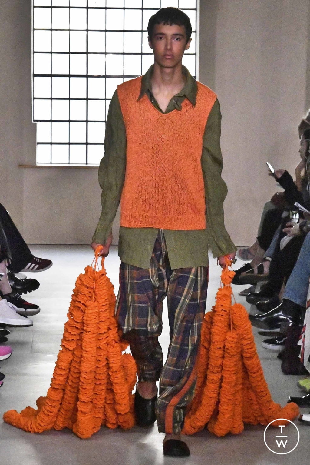 Fashion Week London Spring/Summer 2019 look 8 from the Pronounce collection 男装
