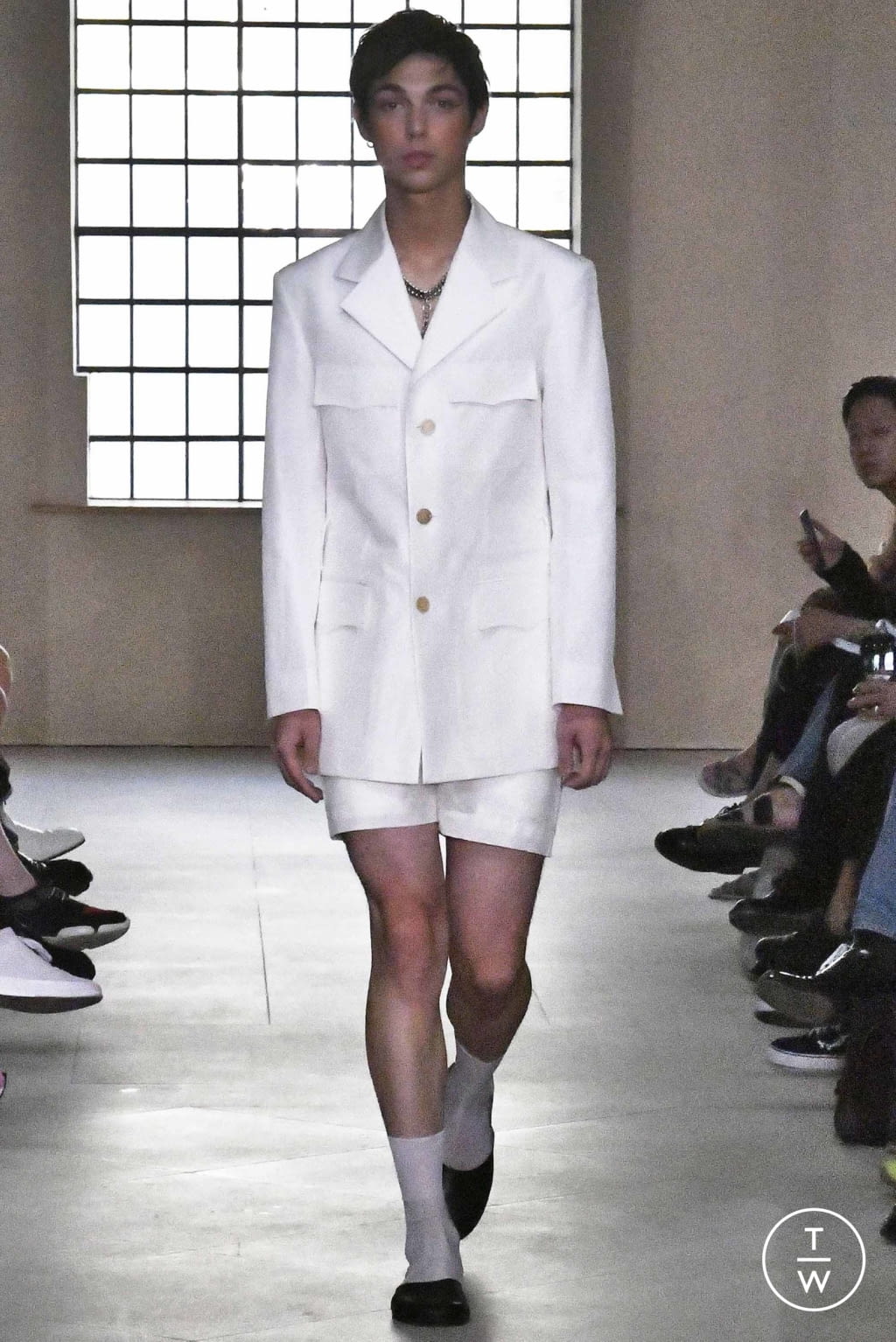 Fashion Week London Spring/Summer 2019 look 33 from the Pronounce collection menswear