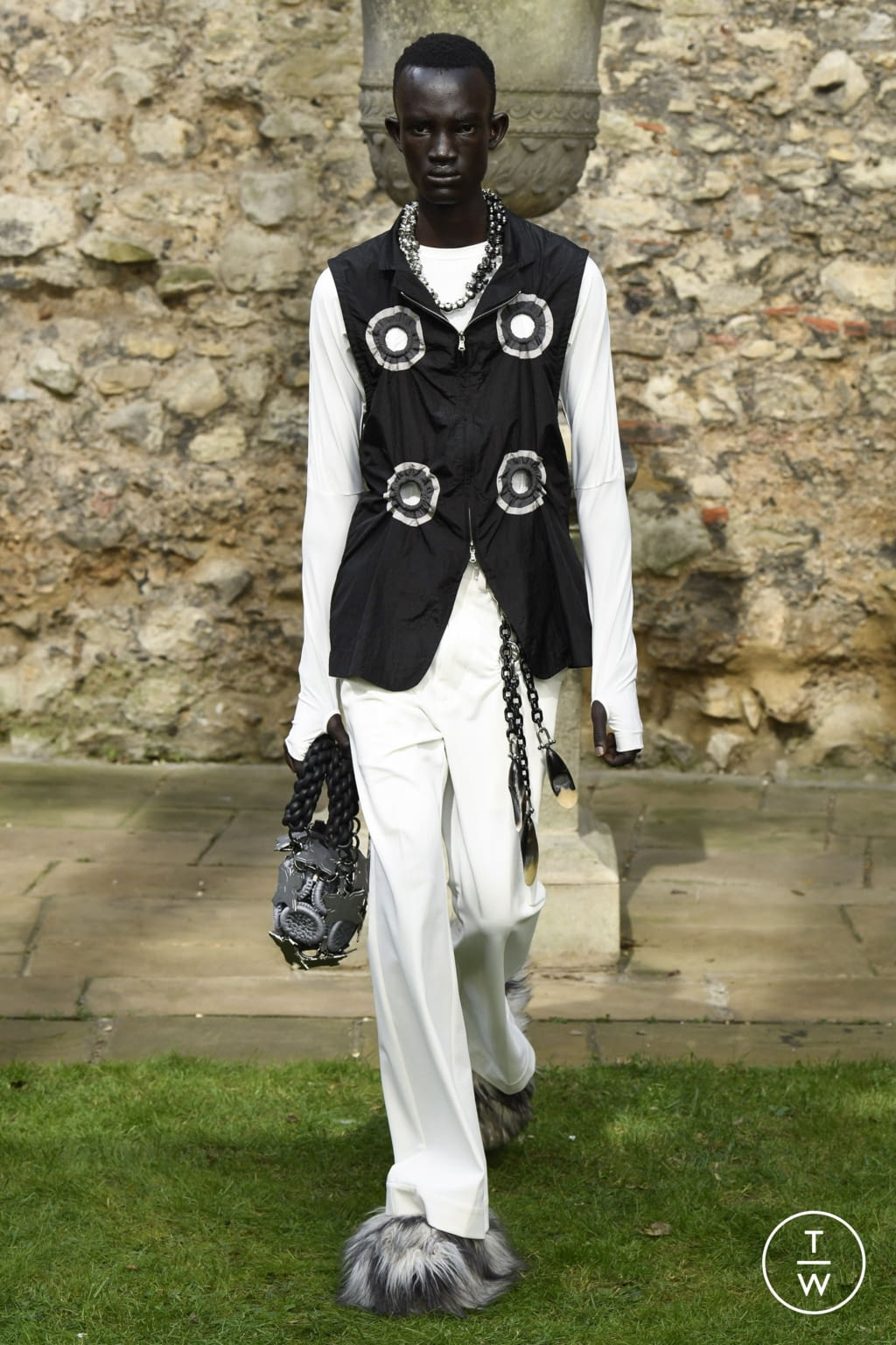 Fashion Week London Spring/Summer 2022 look 5 from the Pronounce collection womenswear