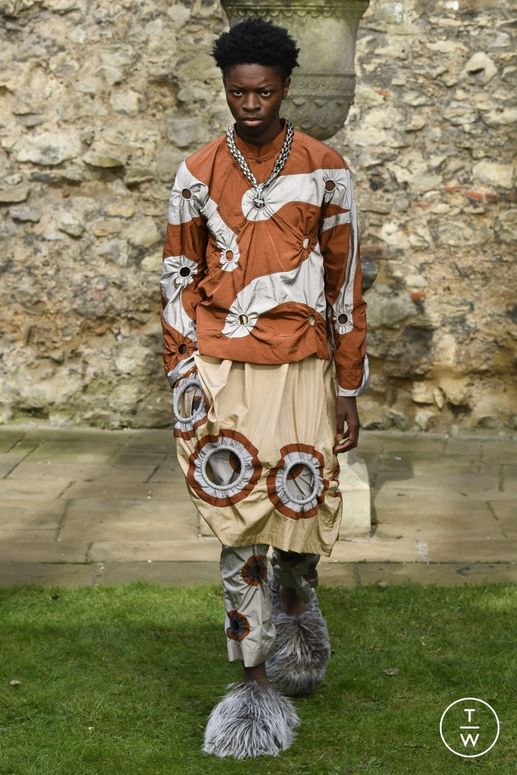 Fashion Week London Spring/Summer 2022 look 11 from the Pronounce collection womenswear