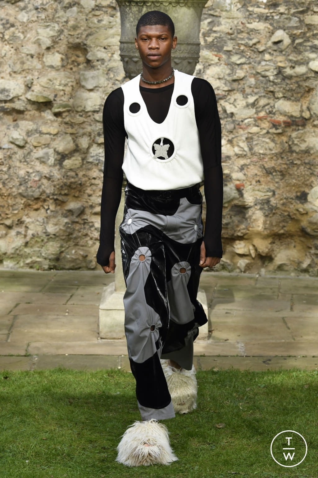 Fashion Week London Spring/Summer 2022 look 20 from the Pronounce collection 女装