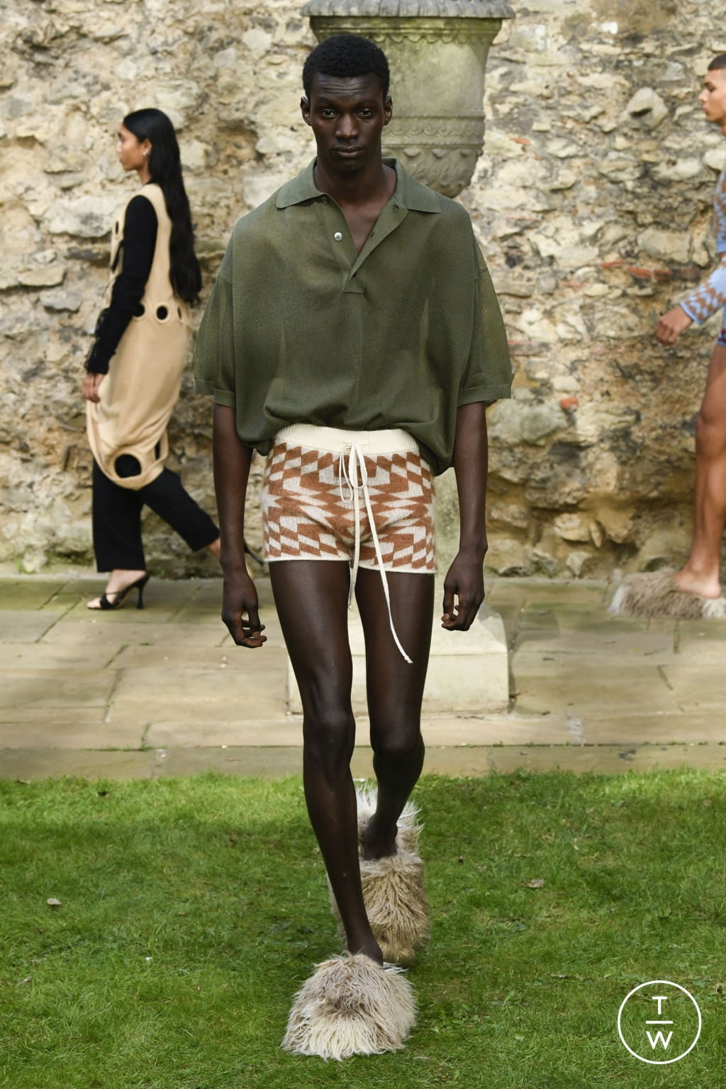 Fashion Week London Spring/Summer 2022 look 28 from the Pronounce collection womenswear