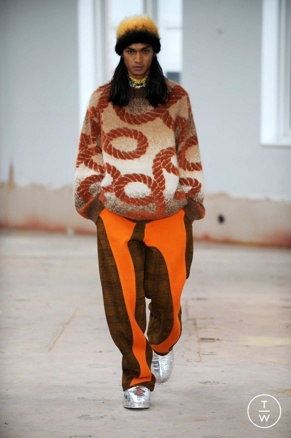 Fashion Week London Fall/Winter 2023 look 12 from the Pronounce collection womenswear