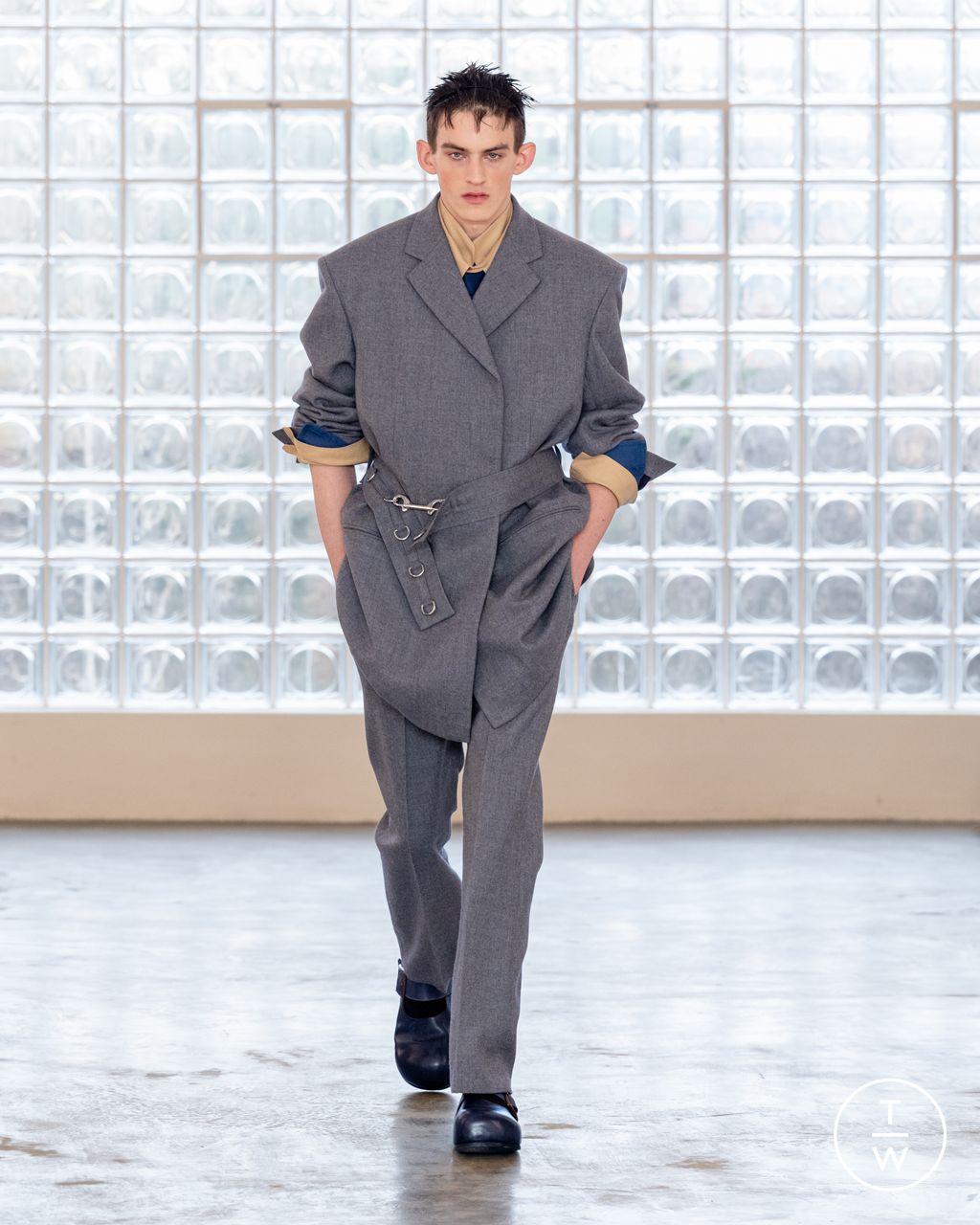 Fashion Week Milan Fall/Winter 2026 look 1 de la collection Pronounce menswear