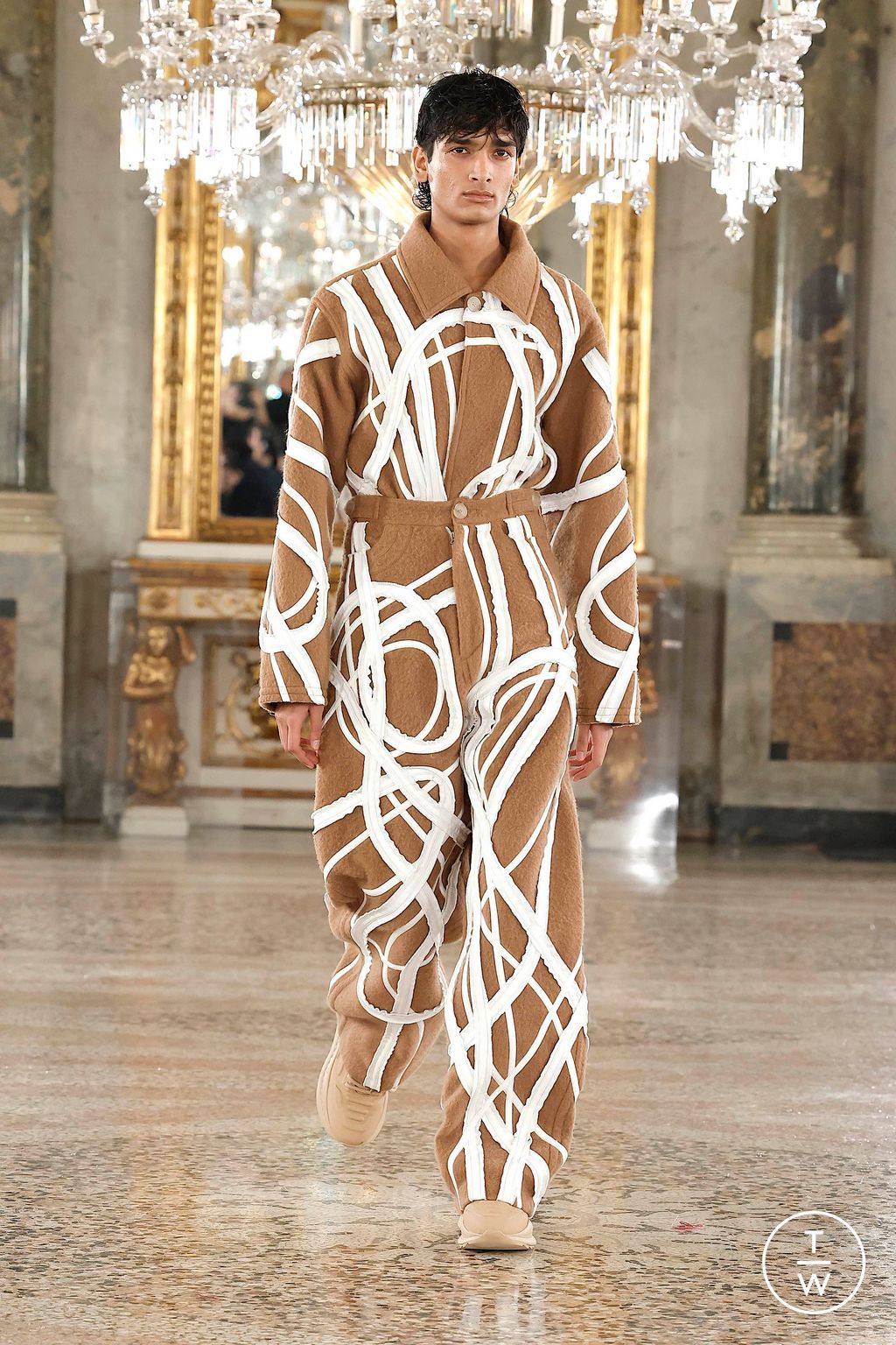 Fashion Week Milan Fall/Winter 2024 look 23 de la collection Pronounce menswear