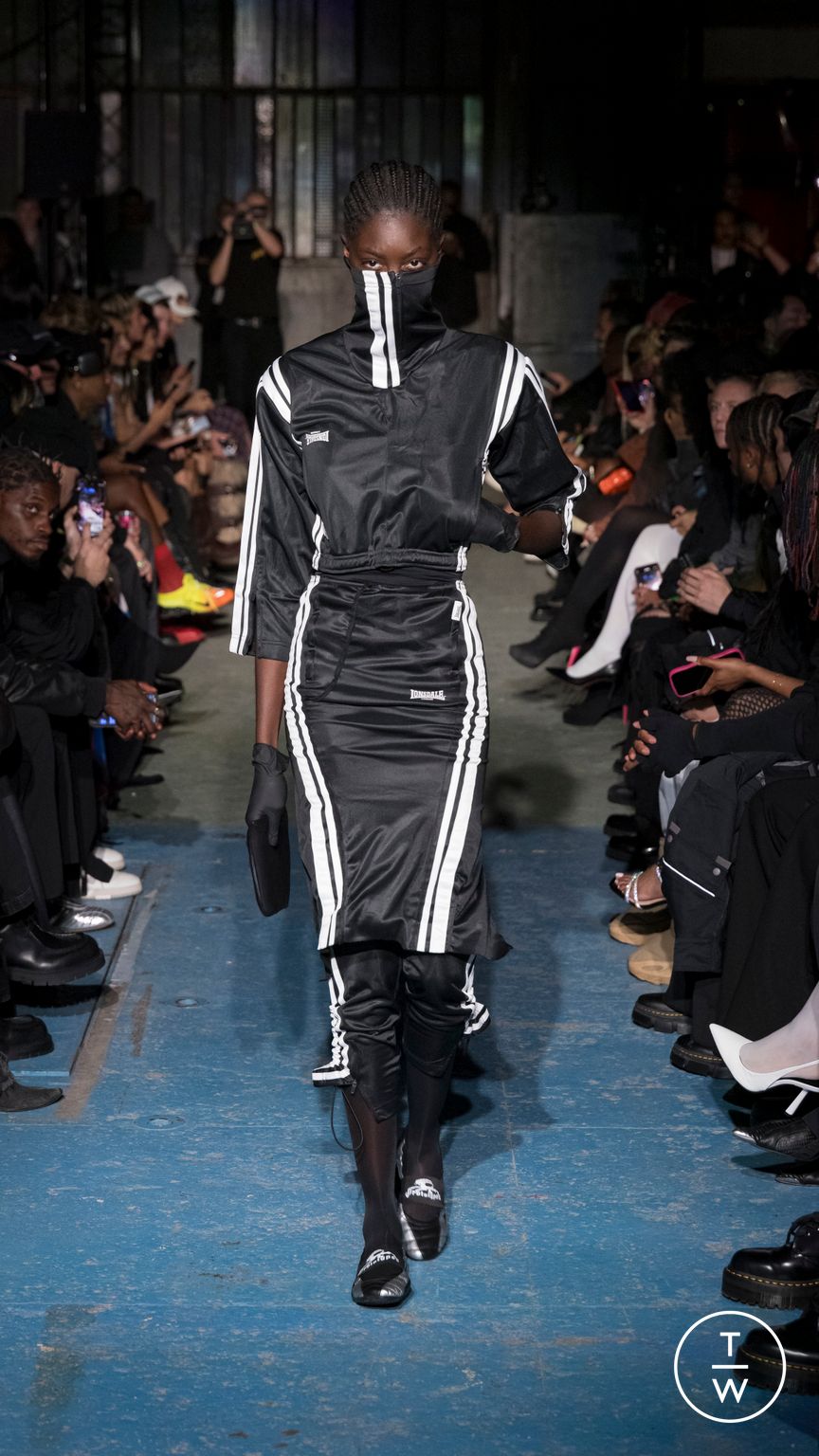 Fashion Week Paris Spring-Summer 2025 look 13 from the Prototypes collection 男装