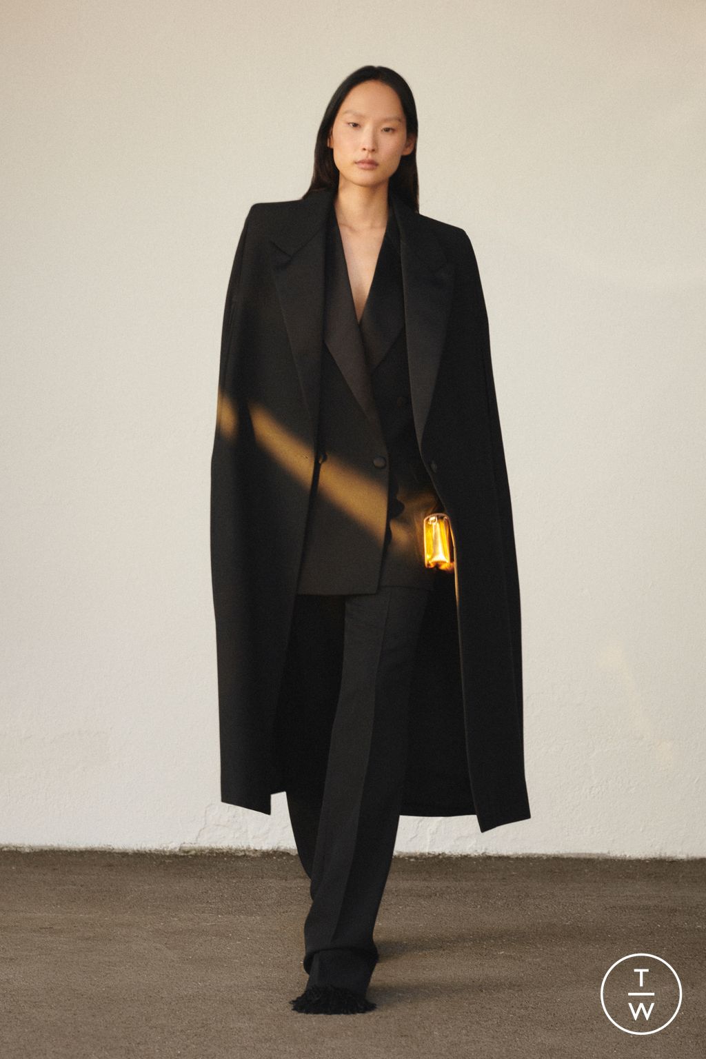 Fashion Week Paris Resort 2024 look 44 from the Stella McCartney collection 女装