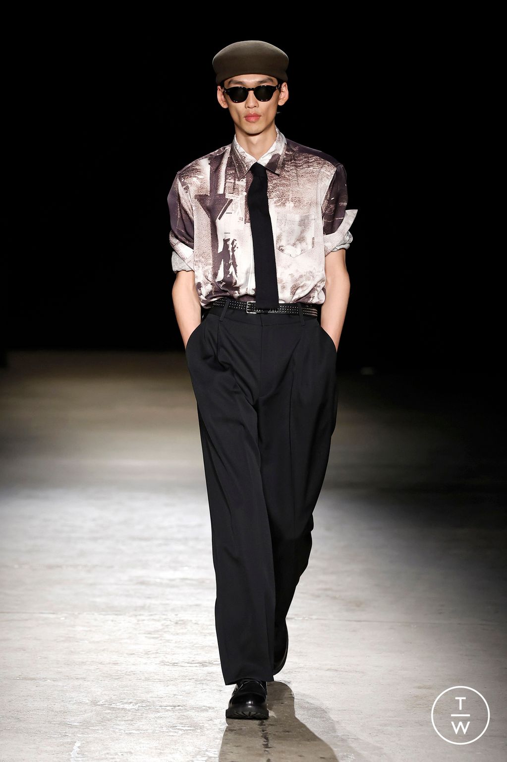 Fashion Week New York Fall/Winter 2026 look 16 from the Public School collection womenswear