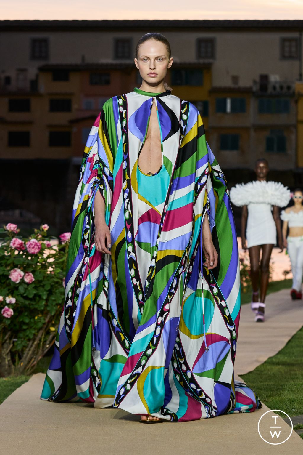 Fashion Week Milan Resort 2024 look 1 de la collection Pucci womenswear