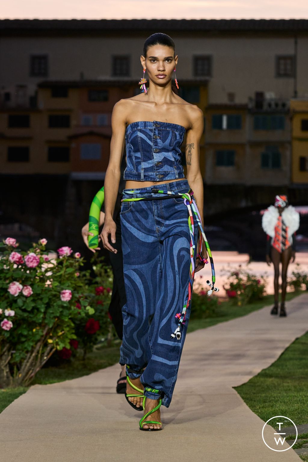 Fashion Week Milan Resort 2024 look 16 de la collection Pucci womenswear