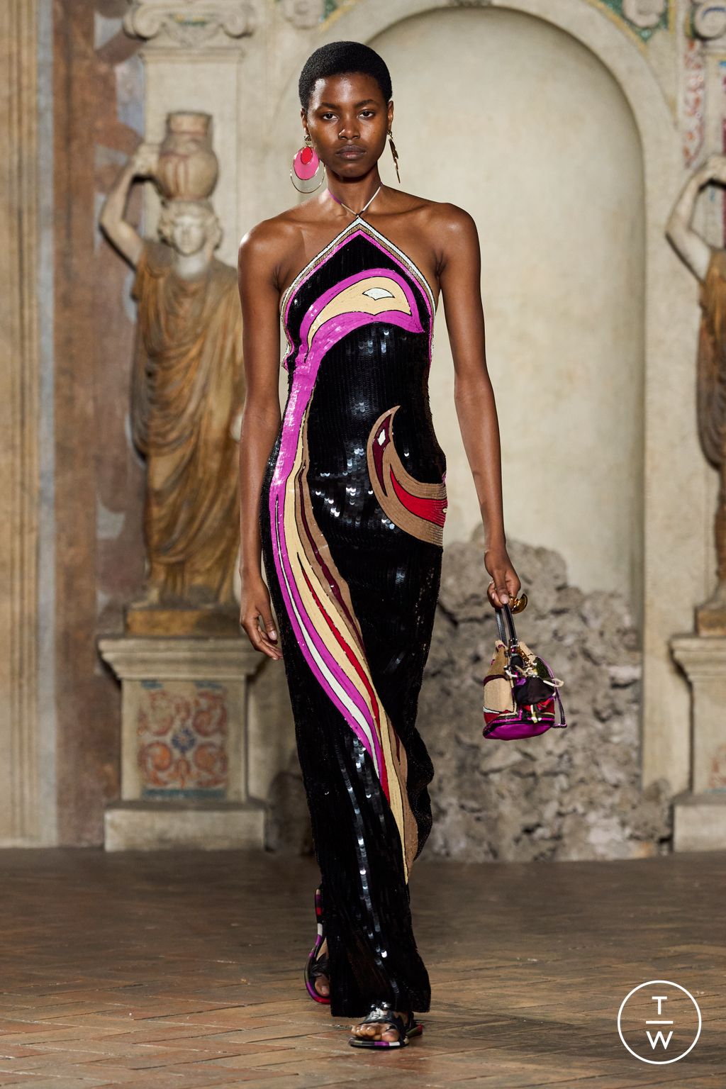 Fashion Week Milan Spring/Summer 2024 look 29 from the Pucci collection 女装