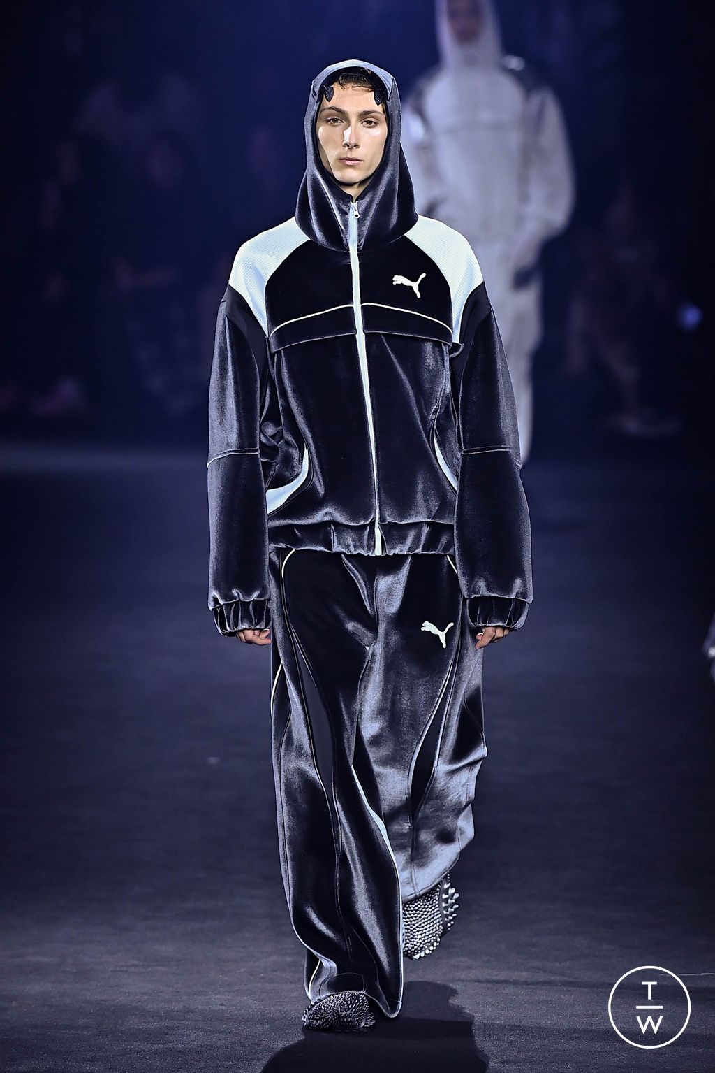 Fashion Week New York Fall/Winter 2024 look 13 from the Puma collection 女装
