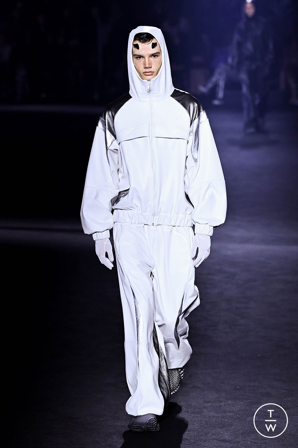Fashion Week New York Fall/Winter 2024 look 14 from the Puma collection 女装