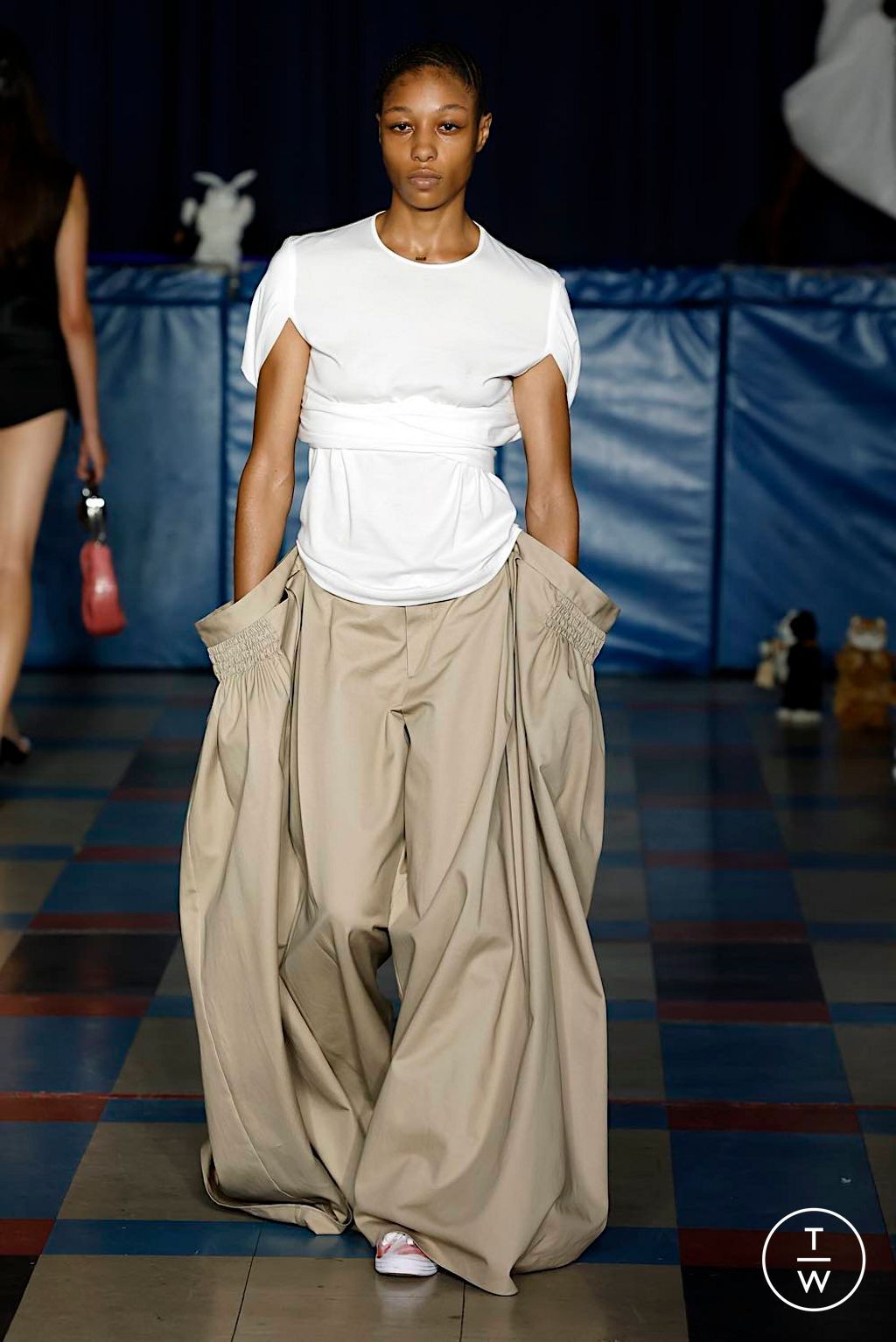 Fashion Week New York Spring/Summer 2024 look 15 from the Puppets and Puppets collection womenswear