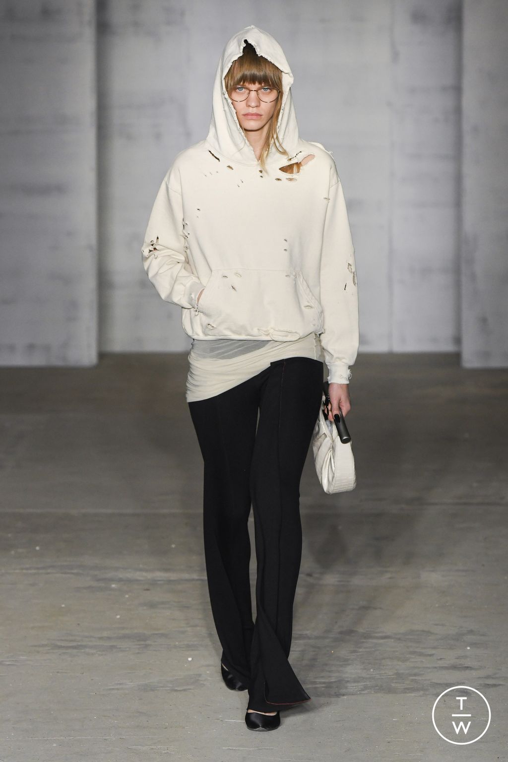 Fashion Week New York Fall/Winter 2024 look 24 from the Puppets and Puppets collection womenswear