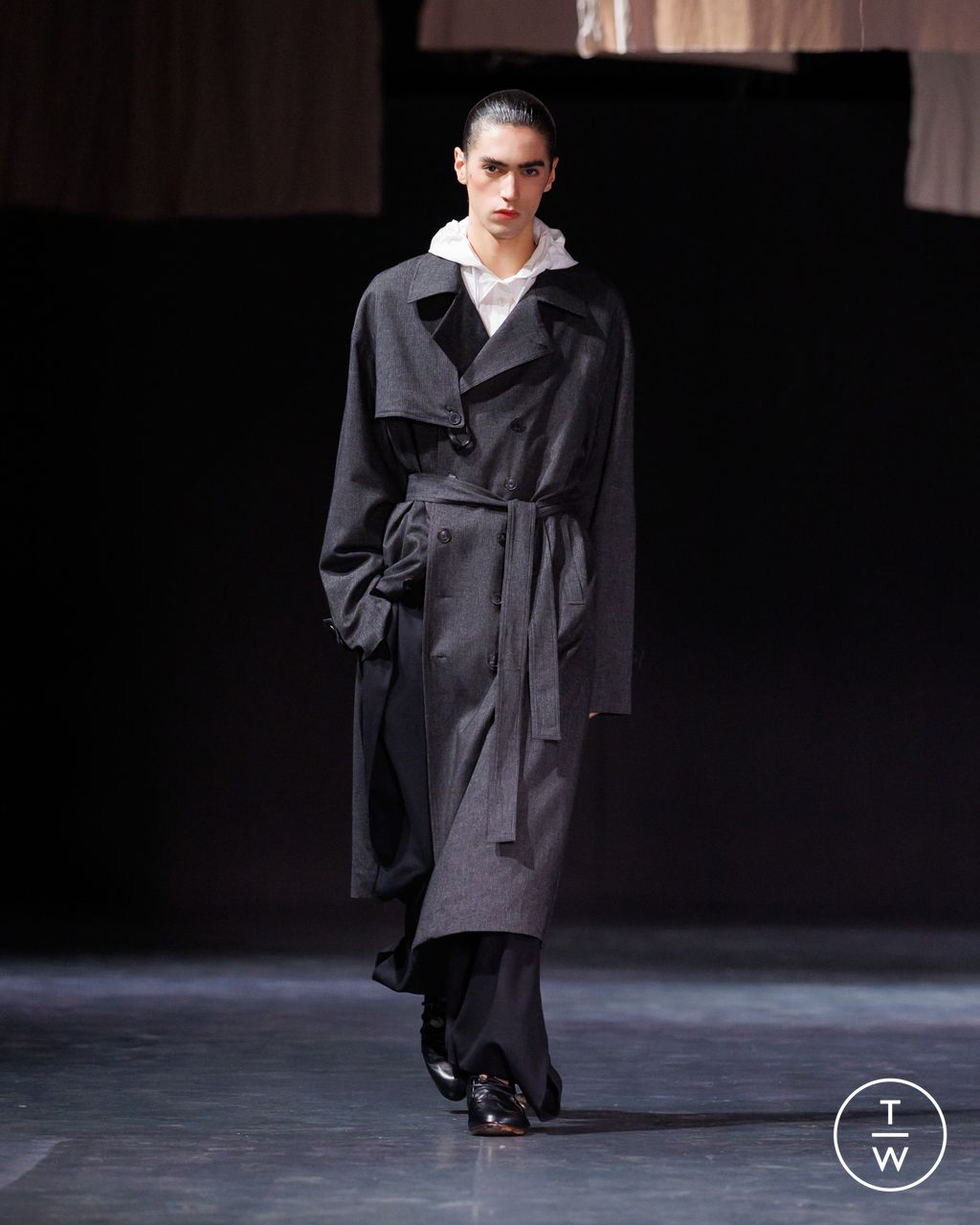 Fashion Week Milan Fall/Winter 2026 look 2 from the Qasimi collection menswear