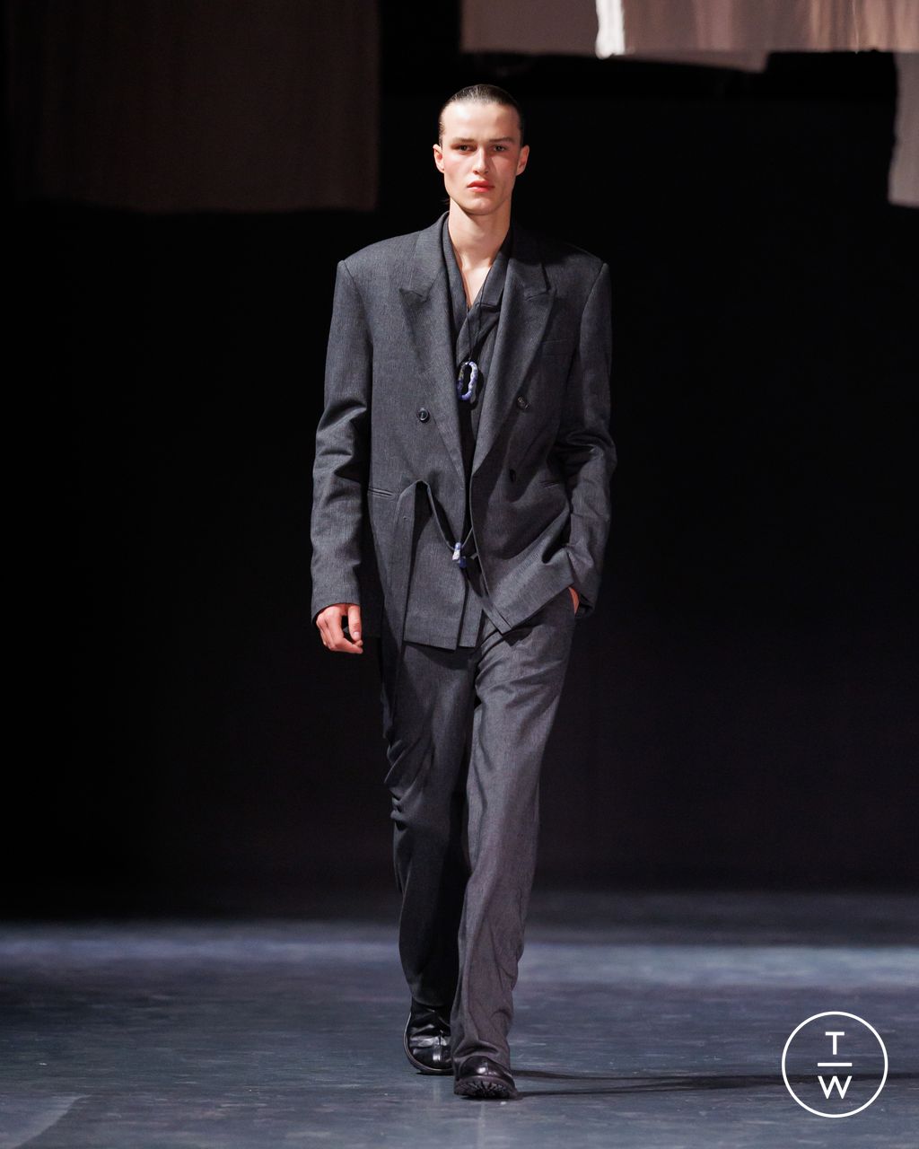 Fashion Week Milan Fall/Winter 2026 look 5 from the Qasimi collection menswear