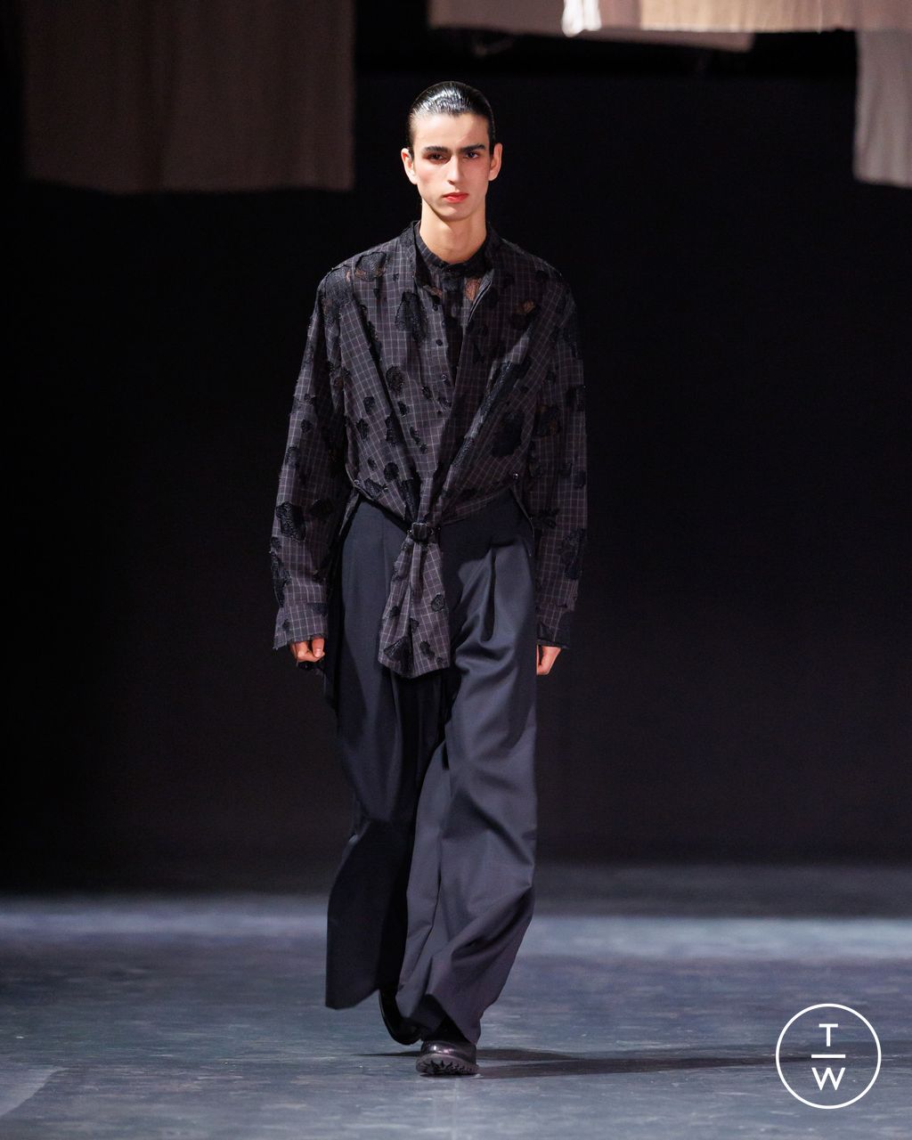 Fashion Week Milan Fall/Winter 2026 look 19 from the Qasimi collection menswear