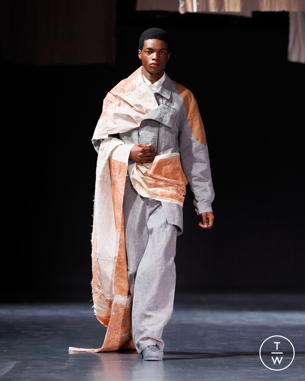 Fashion Week Milan Fall/Winter 2026 look 29 de la collection Qasimi menswear